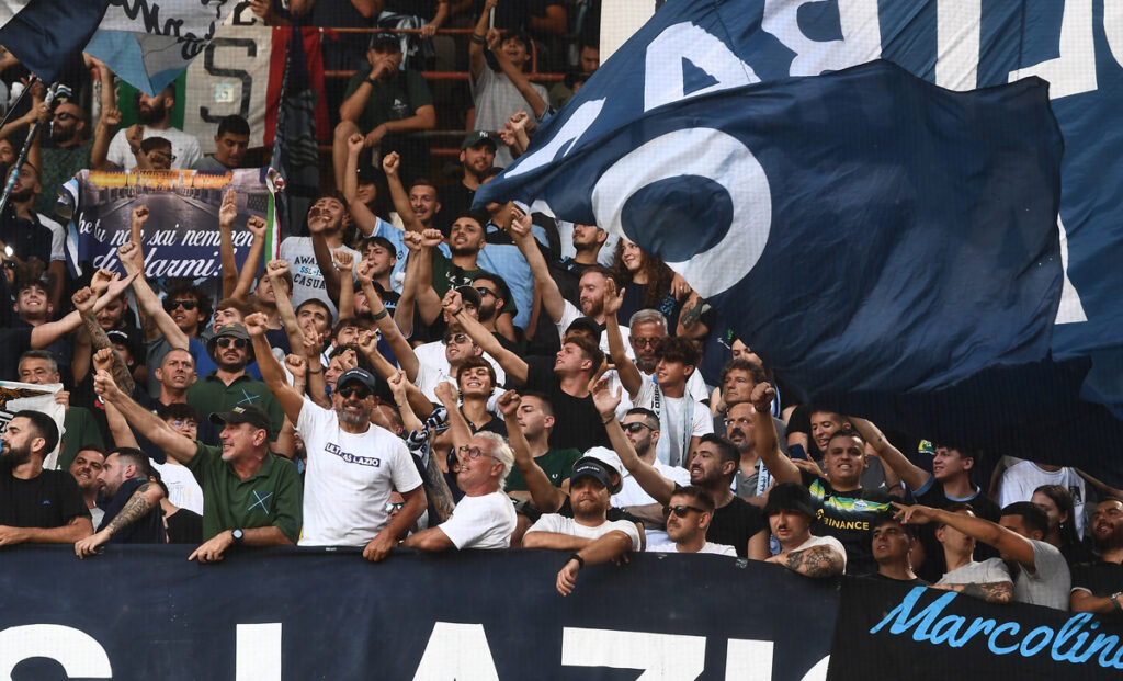 Biglietti Lazio Midtjylland: aperta la vendita dei tagliandi. Tutte le info 1 Tifosi Lazio 6