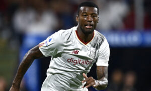 Infortunio Wijnaldum: frattura della tibia per l’olandese. Il comunicato