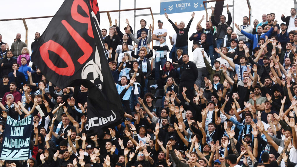 Biglietti Juve Lazio, parte la vendita: tutte le info 1 Tifosi Lazio 1 1