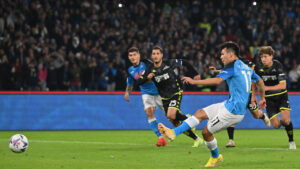 Serie A, 10ª vittoria di fila per il Napoli. Pareggio tra Spezia e Udinese