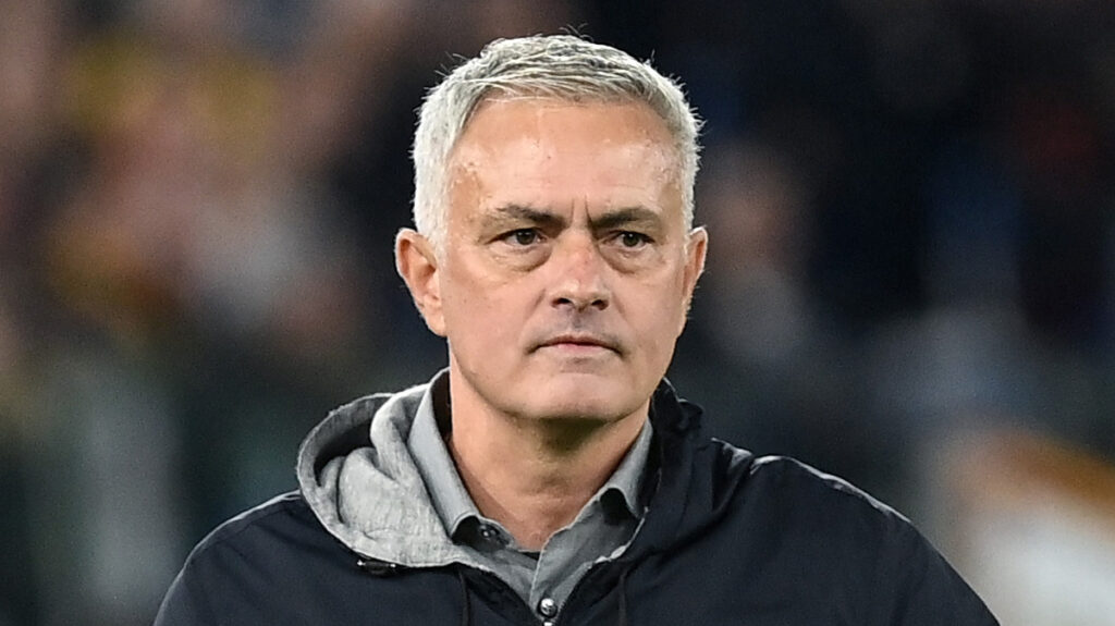 Mourinho, definito lo stipendio del tecnico con il Fenerbahce: ecco quanto guadagnerà 1 Mourinho