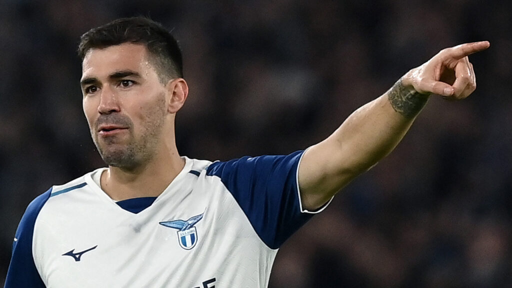 Lazio, Romagnoli detta la strada «Avanti tutti insieme» - FOTO 1 Romagnoli