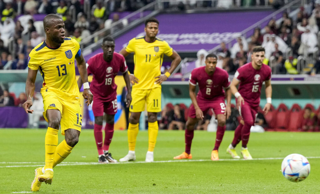 Mondiali 2022, troppo Ecuador per il Qatar: padroni di casa sconfitti 0-2 1 Valencia Qatar Ecuador