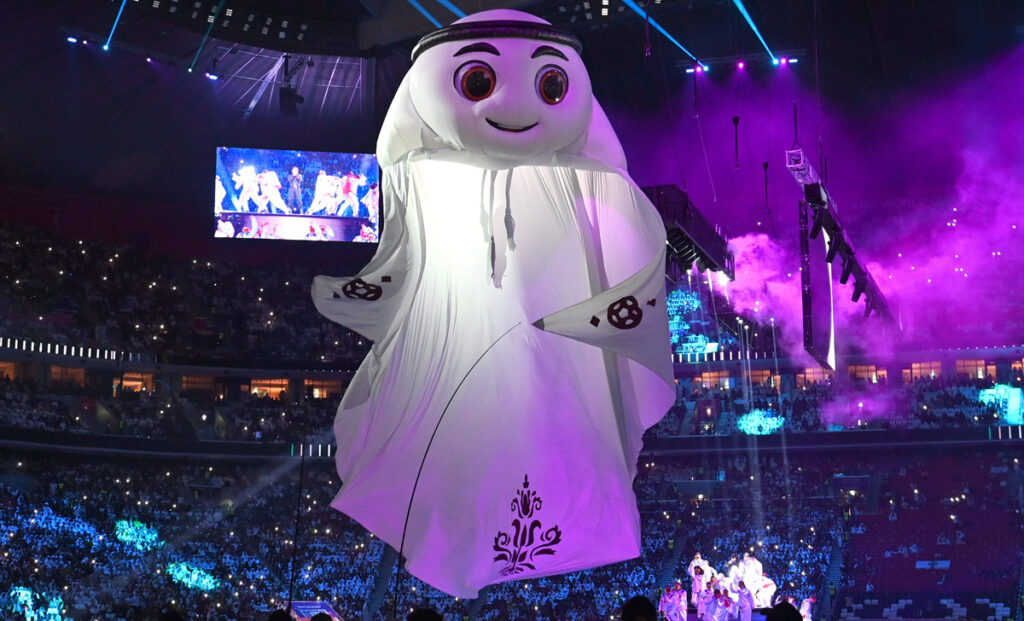 Qatar 2022, le polemiche non si fermano: «Nello stadio si moriva di freddo» 1 cerimonia qatar mondiali