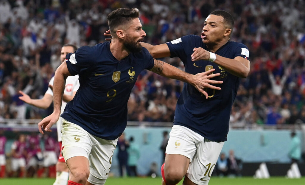 Mondiali 2022, Mbappé + Giroud: la Francia supera la Polonia e vola ai quarti 1 Giroud Mbappe
