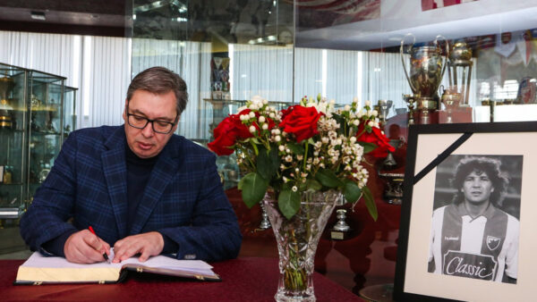 Presidente Serbia Vucic