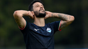 Lazio-Atalanta, problemi per Luis Alberto: ghiaccio sulla coscia per lo spagnolo