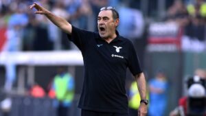 Sarri nervoso: è rimasto ancora spiazzato da Lotito. Cosa è successo