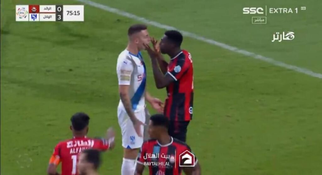 Testata Milinkovic-Savic: follia sul 3-0 per l'Al-Hilal e rosso inevitabile -VIDEO 1 milinkovic testata