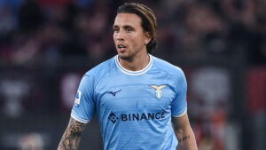 Lazio-Frosinone, cambio per Sarri: esce infortunato Pellegrini al suo posto Hysaj