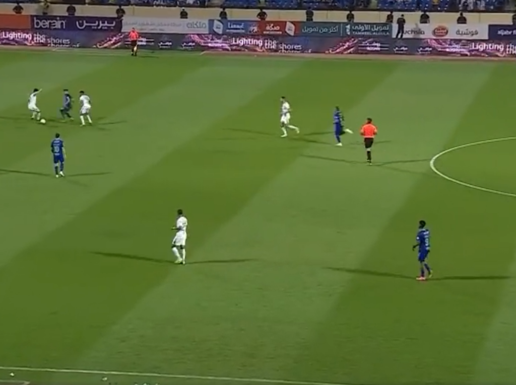 Ibañez, errori da derby per l'ex Roma: l’Al Ahli crolla 5-1 - VIDEO 1 ibanez 1