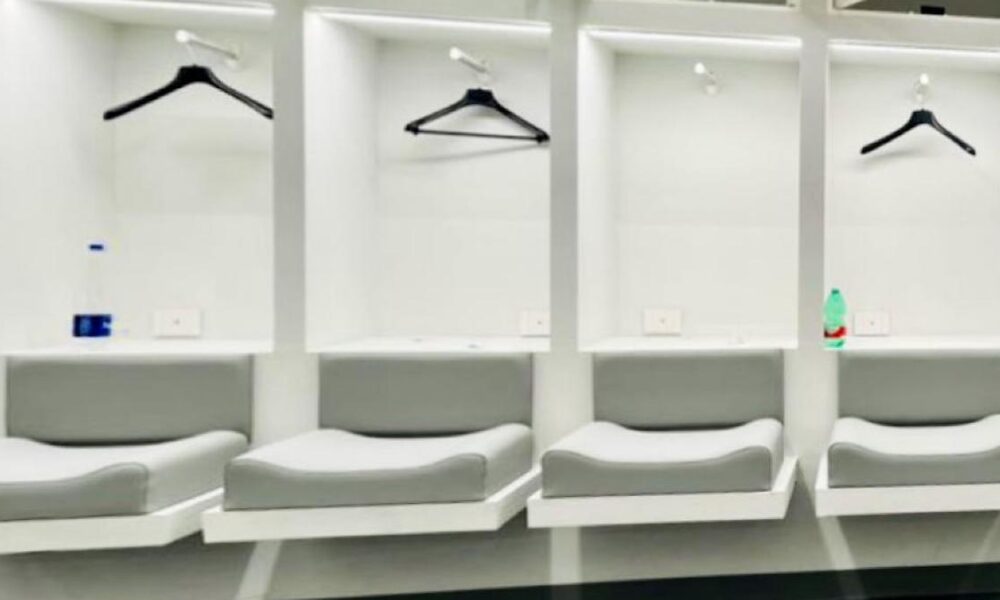 Lazio, impegno contro la violenza: biancocelesti si preparano a stendere il Lecce con un messaggio forte e chiaro.