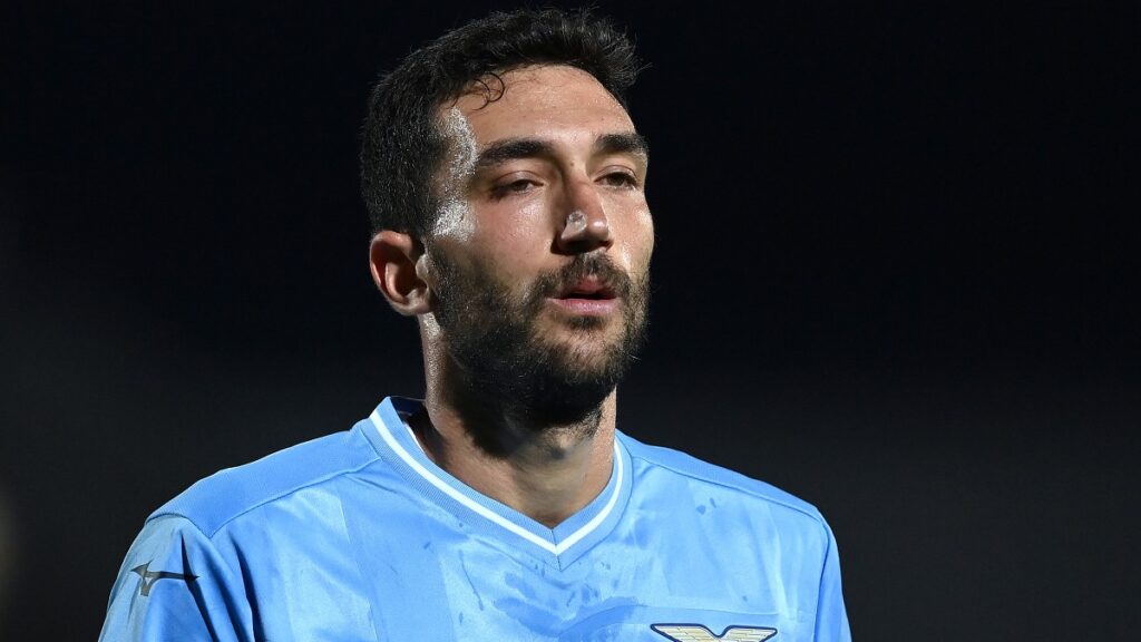 Calciomercato Lazio, Cataldi SPIAZZATO: notizia che non si aspettava, il futuro è in BILICO 1 Cataldi