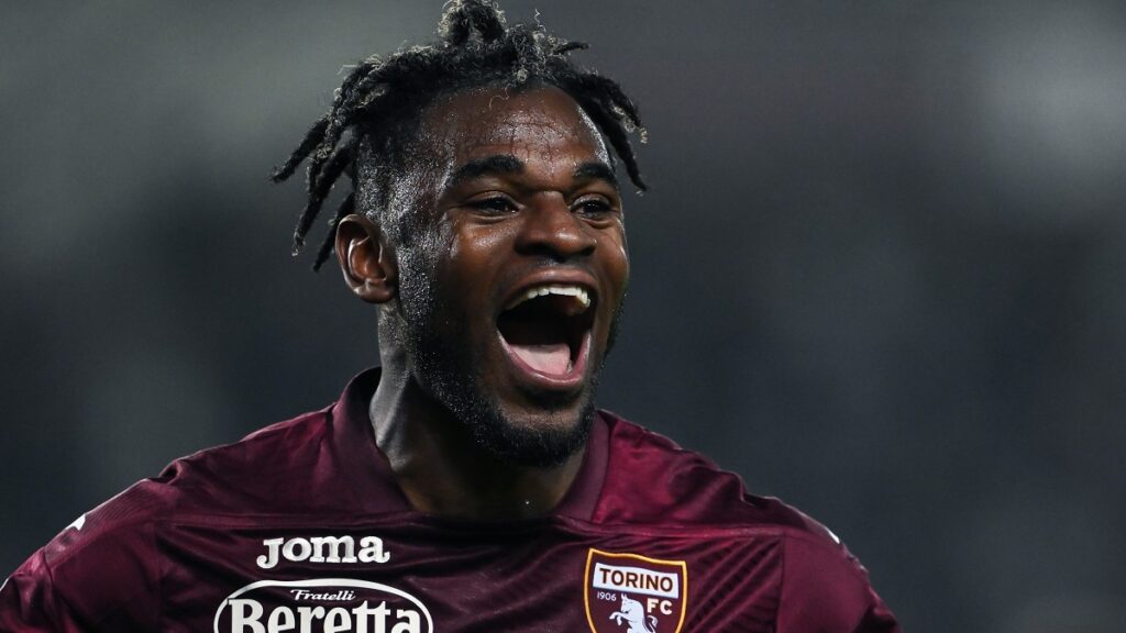 Calciomercato Lazio, un ex obiettivo nel mirino del Torino per sostituire Zapata: le ultime 1 Duvan Zapata