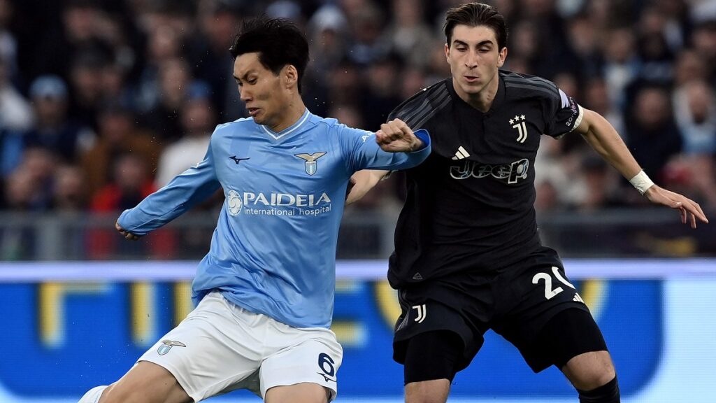 Juve Lazio, due biancocelesti a rischio squalifica: ecco perché 1 Kamada