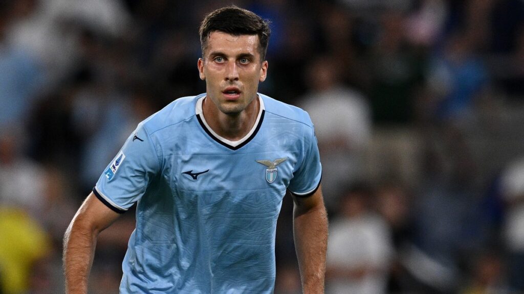 Casale Lazio, aria di ADDIO! Sondaggio CONCRETO, può giocare la Champions League: clamorosa INDISCREZIONE 1 Nicolò Casale