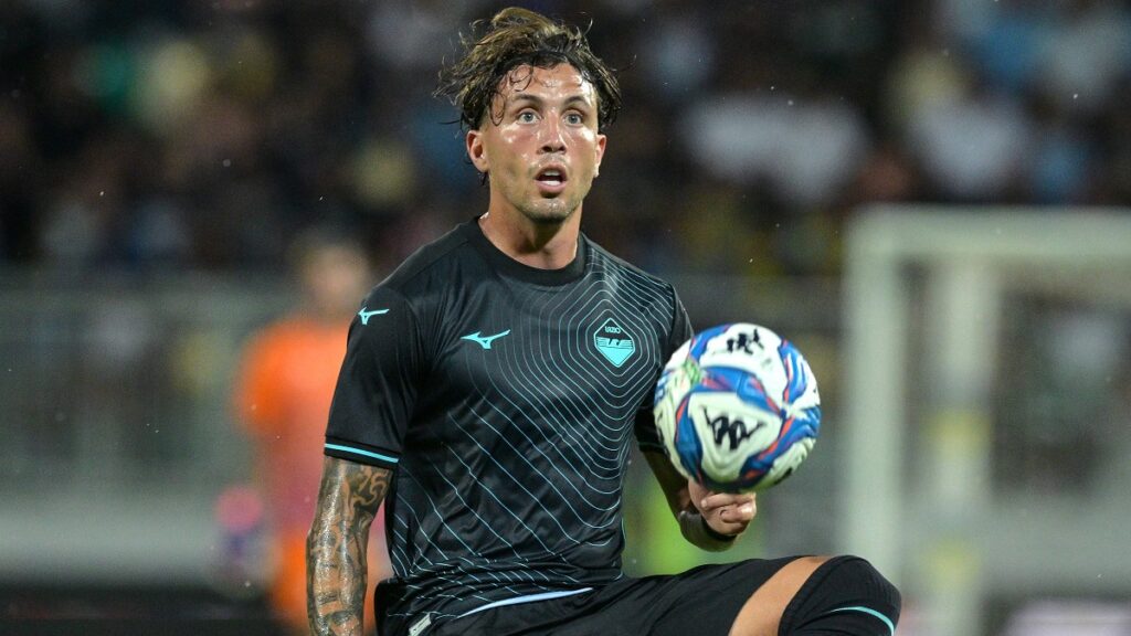 Infortunio Pellegrini, ha ABBANDONATO in anticipo l'allenamento: COSA filtra sulle sue condizioni 1 Luca Pellegrini