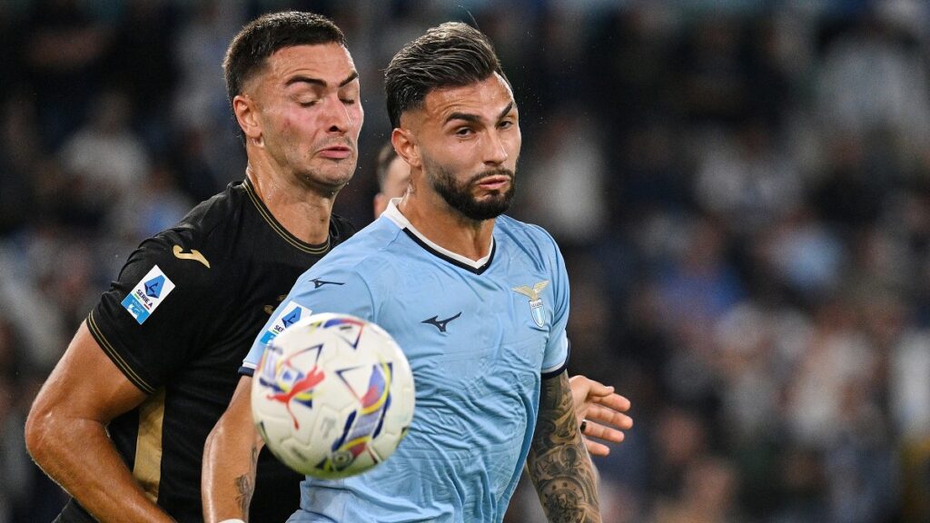 Lazio Verona, l'ESULTANZA euforica di Castellanos a bordocampo al suo gol - VIDEO 1 Castellanos