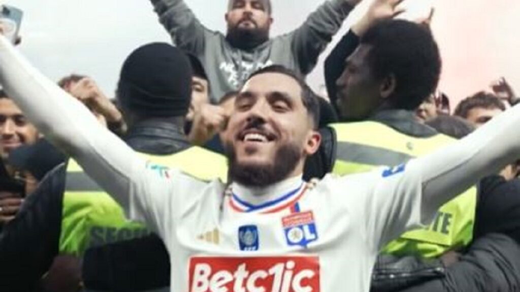 Cherki Lazio, il centrocampista può lasciare il Lione a gennaio: su di lui gli occhi della Premier 1 Cherki