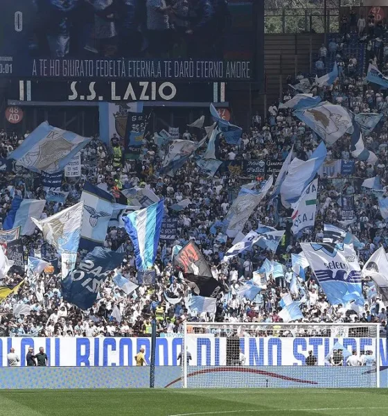 Pisa Lazio, divieto di trasferta per i tifosi biancocelesti. Il club: «Esprimiamo rammarico per i sostenitori che avrebbero voluto seguire la squadra» 22 tifosi_lazio_AS2_2732-e1715513668959
