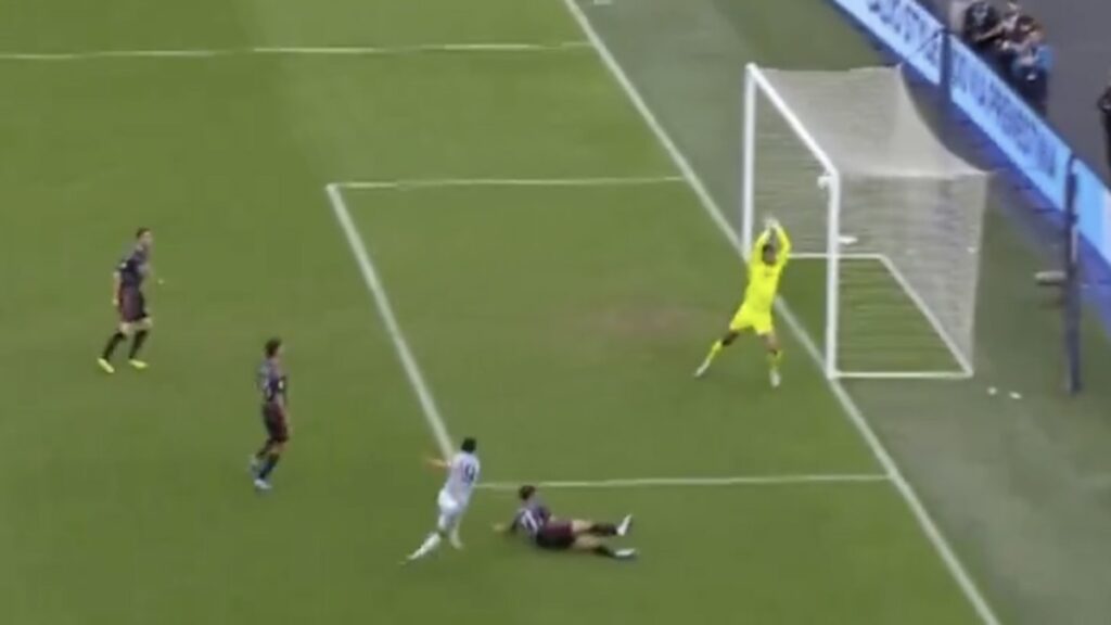 Gol Pedro, lo spagnolo ENTRA e porta in VANTAGGIO la Lazio: si RIPETE dopo la rete in Europa League - VIDEO 1 Gol Pedro