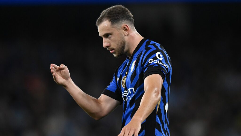 Lazio Inter 0-5, Carlos Augusto si aggiunge al tabellino dei marcatori: errore di Tchaouna 1 Carlos Augusto