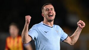 Pagelle Lecce Lazio: Castellanos e Marusic regalano i tre punti a Baroni. Flop Zaccagni e Tavares