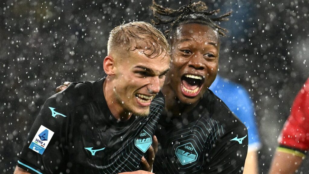Noslin, vedi Napoli e... dopo la tripletta, ieri l'assist: le pagelle dei quotidiani 1 Isaksen Noslin