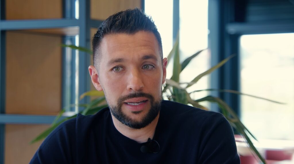 Farioli a Sky: «Cosa sta facendo la Lazio è evidente, mi aspetto questo dalla gara» 1 ajax lazio farioli conferenza