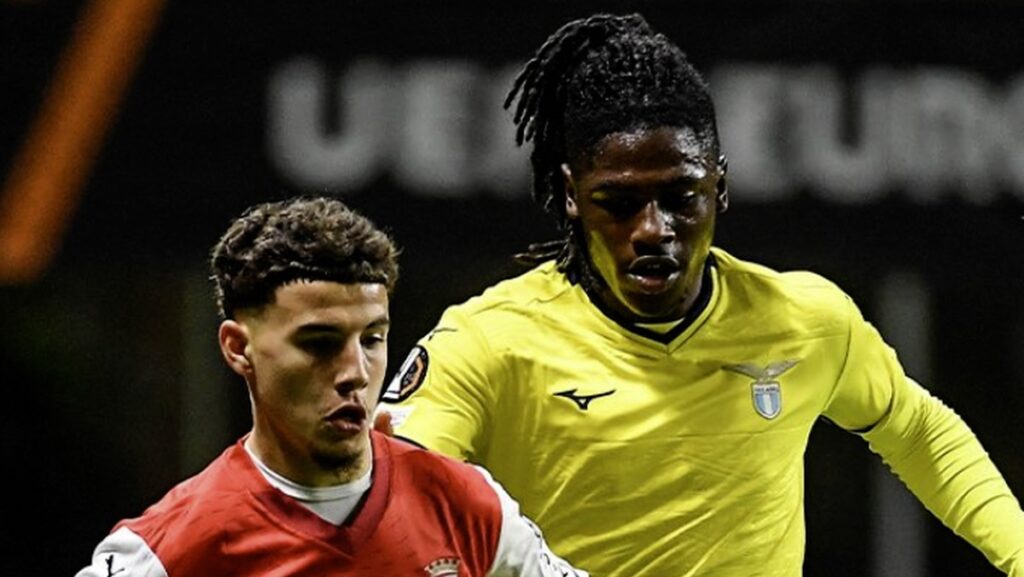 Tchaouna Lazio, bocciato in pieno post Braga. Il peggiore per i giornali: «Dal suo errore nasce il gol e quando gioca davanti...». I voti dell'esterno 1 Tchaouna