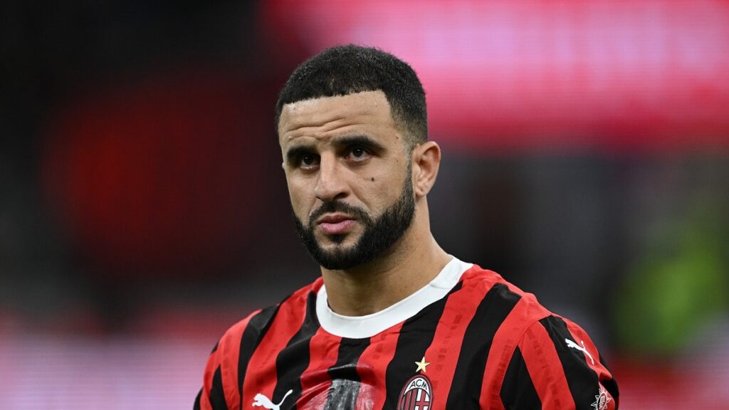 Milan, dopo la Lazio scoppia il caso Walker: notte brava per l'ex City, l'accaduto 1 walker