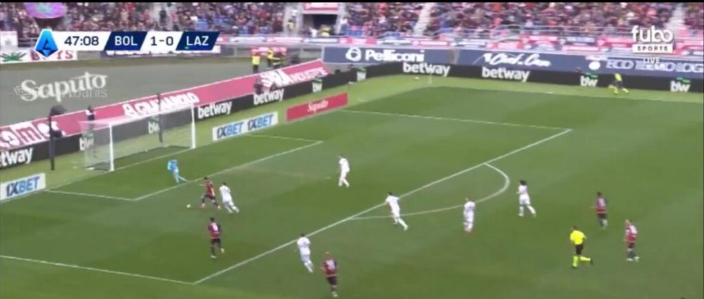 Gol Orsolini, raddoppio del Bologna sulla Lazio: pallonetto delizioso su Provedel - VIDEO 1 Gol Orsolini