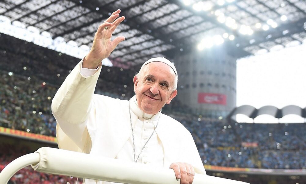 I giocatori della Lazio in lutto per Papa Francesco: persino i biancocelesti si commuovono sui social – FOTO