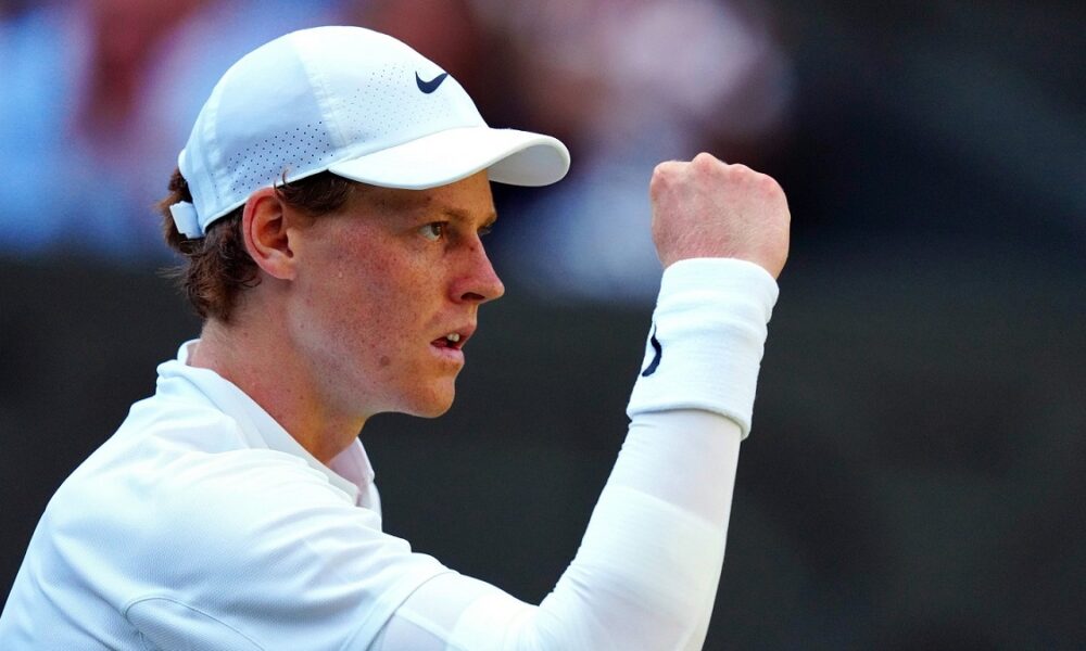 Sinner schiaccia Alcaraz: Primo trionfo italiano a Wimbledon!