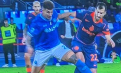Napoli Inter, è polemica! Il rigore che sblocca il match non andava assegnato? Marelli sicuro su Dazn: «Ribadisco che non c’è» 22 dilorenzo mkhitaryan