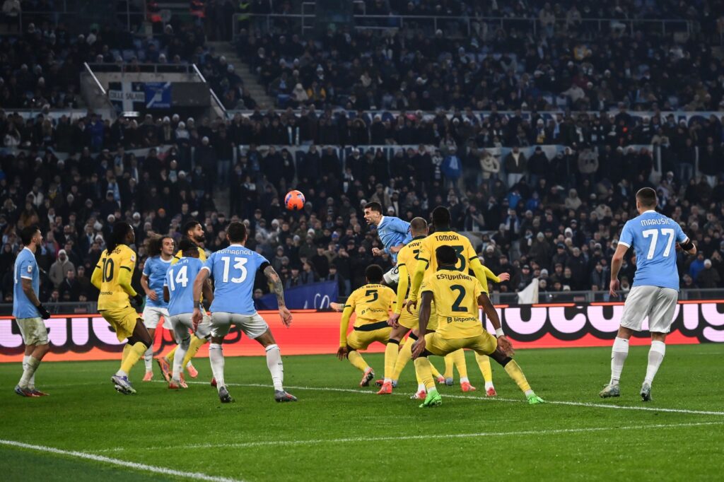 Lazio, vittoria piena di significati contro il Milan. La prima del Corriere sentenzia: “Giustizia è stata fatta!” 1 WhatsApp Image 2025 12 04 at 23.16.24