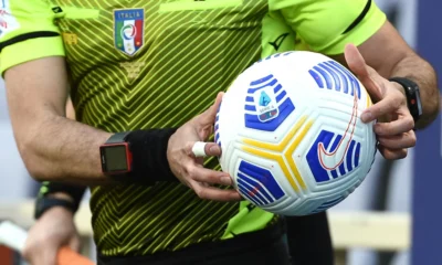 Arbitro Lazio Genoa: designato il fischietto del match 26 Arbitro Pallone Serie A