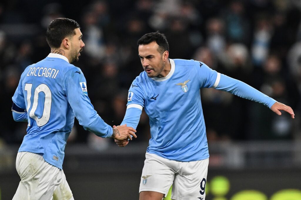 Lazio Genoa, grande protesta della tifoseria e situazione da brividi all'Olimpico: i dettagli 1 Image Photo925525