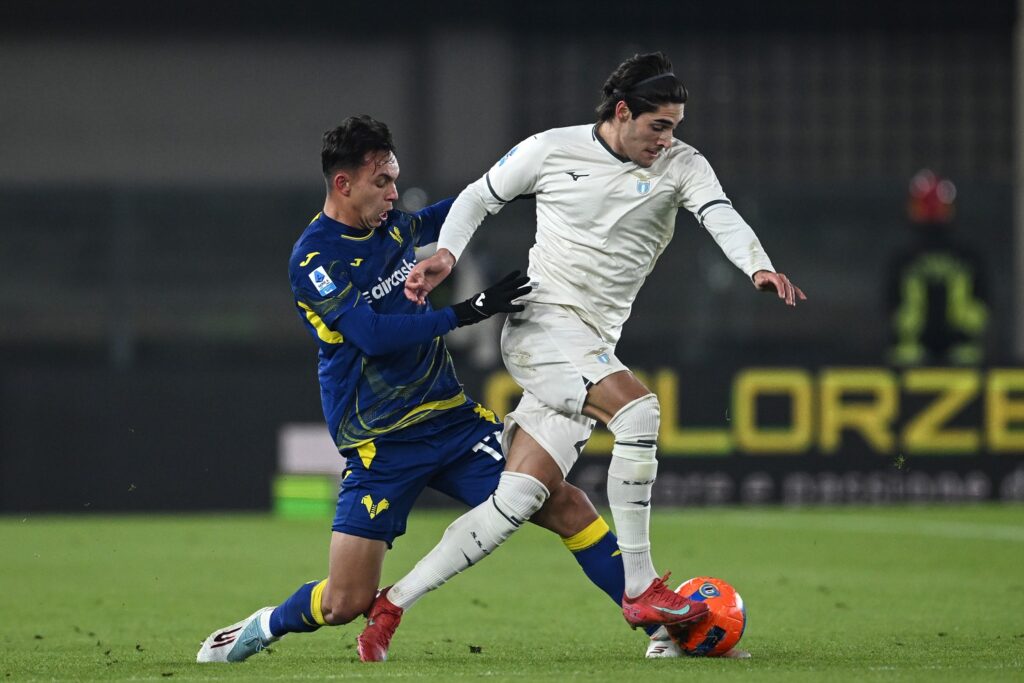 Hellas Verona Lazio 0-1, i capitolini si aggiudicano la partita con un autogol sfortunato: Sarri fa tre punti con un colpo di coda 1 Image Photo926622