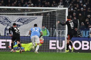 Lazio Como 0-3: beffa la squadra di Sarri. I lariani di Fàbregas dominano all’Olimpico