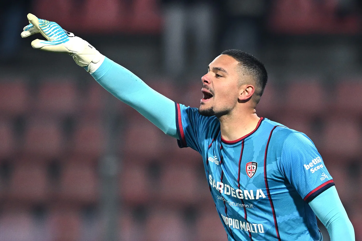 Caprile nel post partita: «Portato via un punto importante. Sofferto da vero gruppo» 21 caprile cagliari