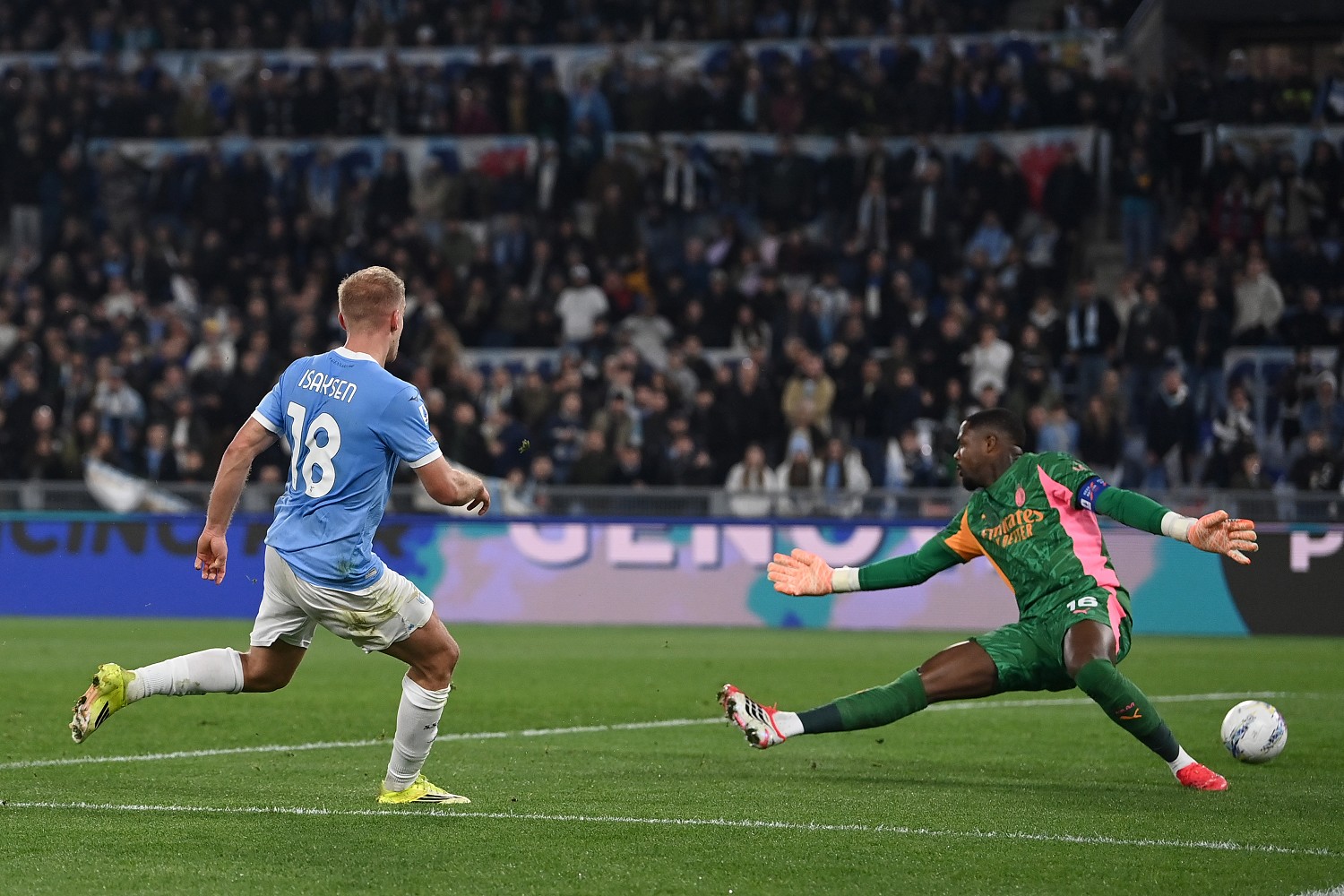 Pagelle Lazio Milan: Motta e Gila super, grande partita di Isaksen - VOTI 21 Image Photo944971