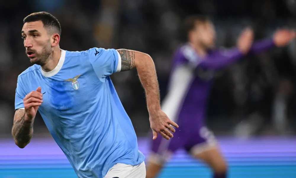 Infortuni e caos: i tifosi laziali chiedono risposte dopo il derby amaro! Infortuni e caos: i tifosi laziali chiedono risposte dopo il derby amaro!