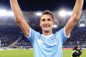 Klose alla Lazio, Lotito riflette: perché sarebbe la scelta giusta