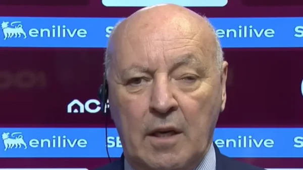 Marotta, presidente dell'Inter, intervistato dai giornalisti