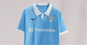 Lazio, presentate la prima e la terza maglia per la stagione 2026-2027 – FOTO