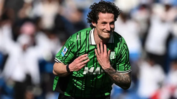 Pinamonti Sassuolo Cagliari 1