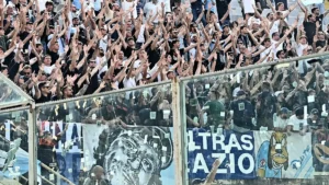 Contestazione Lazio, appello del tifo organizzato: «Portate i bambini, sarà un giorno storico»
