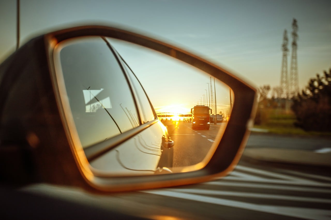 Trasferte e vacanze nel 2026: l'importanza della sicurezza per chi viaggia all'estero 21 jwvein car 9942887 1280