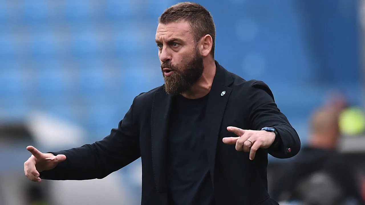 Conferenza stampa De Rossi: «Nel secondo tempo c'è stata una reazione, più cuore! Ho sviluppato una rivalità verso la Lazio» 21 De Rossi 1